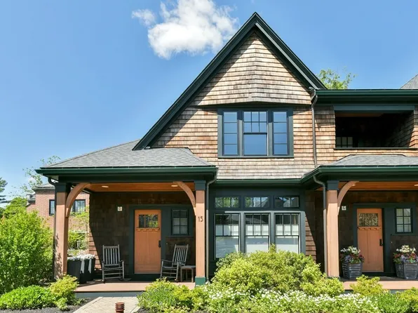 15 Abbey Rd #15, Sherborn, MA 01770