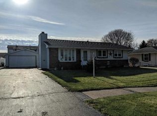 632 Ruth Cir, Belvidere, IL 61008