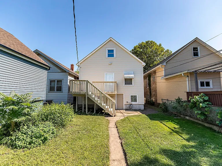 2510 White Oak Ave — Photo 16