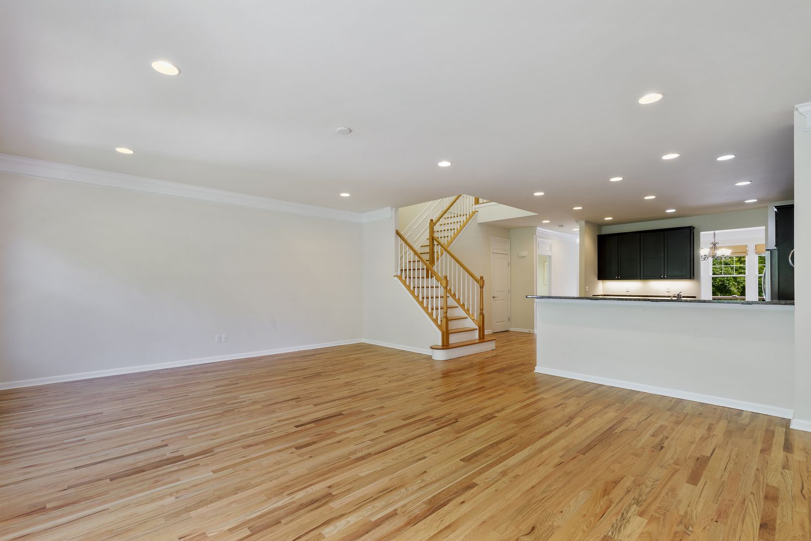  Extra Large Living Room