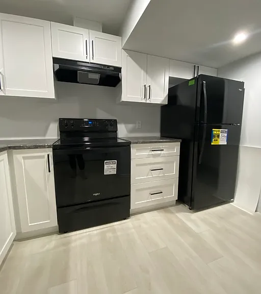 5119 Lark Cres NW #1A — Photo 8