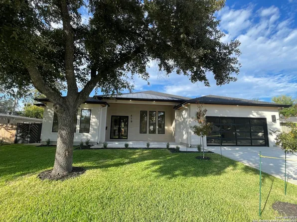 419 Robinhood Pl, San Antonio, TX 78209
