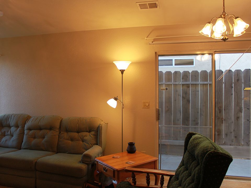 2nd image of 1726 E G St