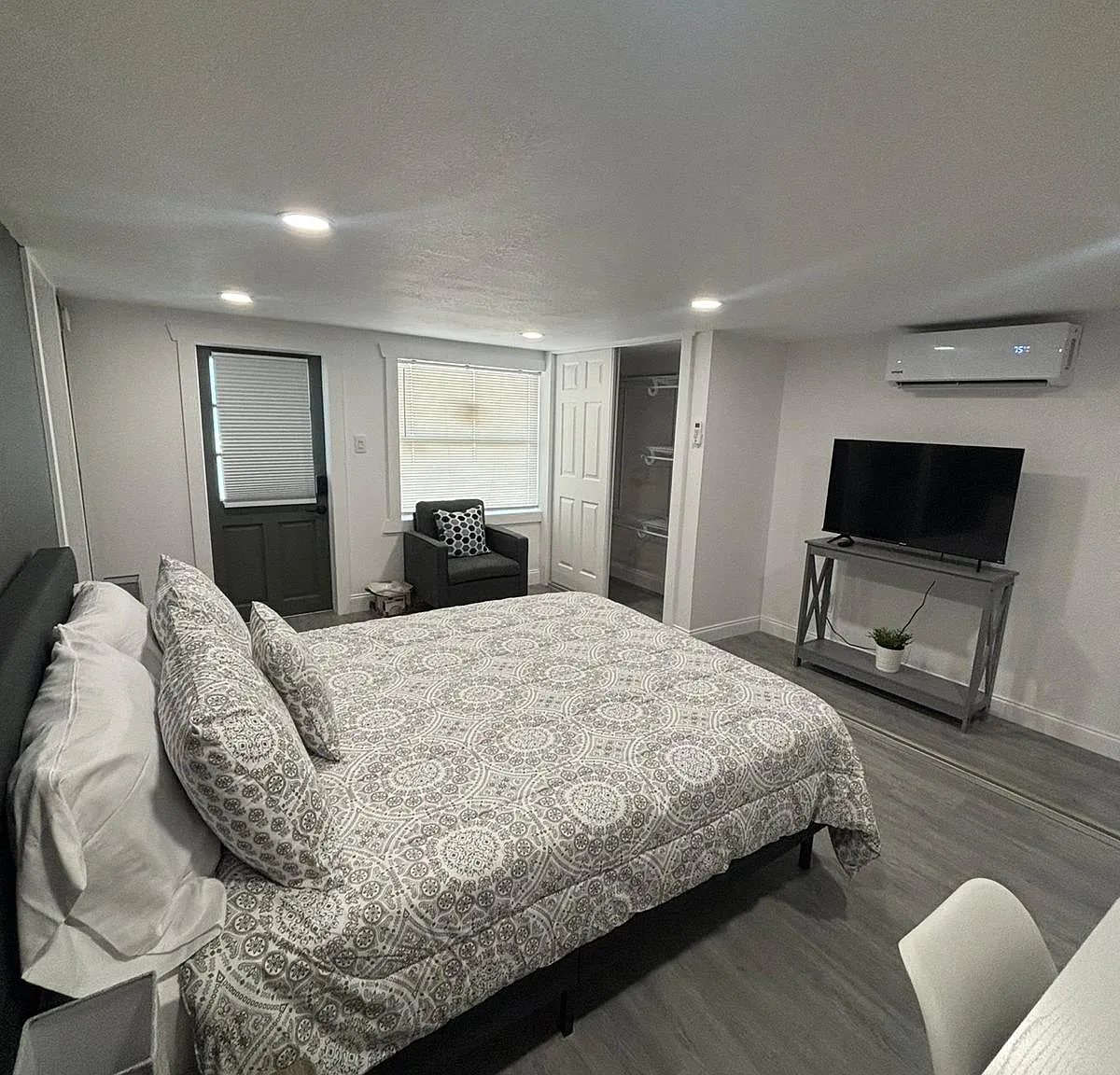 Courtland Cir, Lakeland — Photo 3