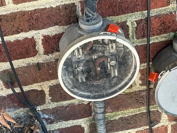 4th image of 1502 19th St SE