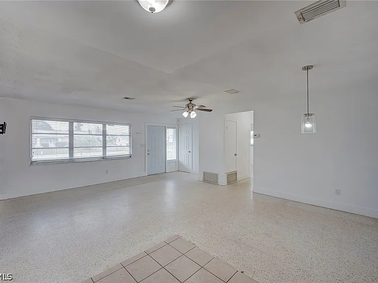 220 Punta Alta Ct — Photo 11