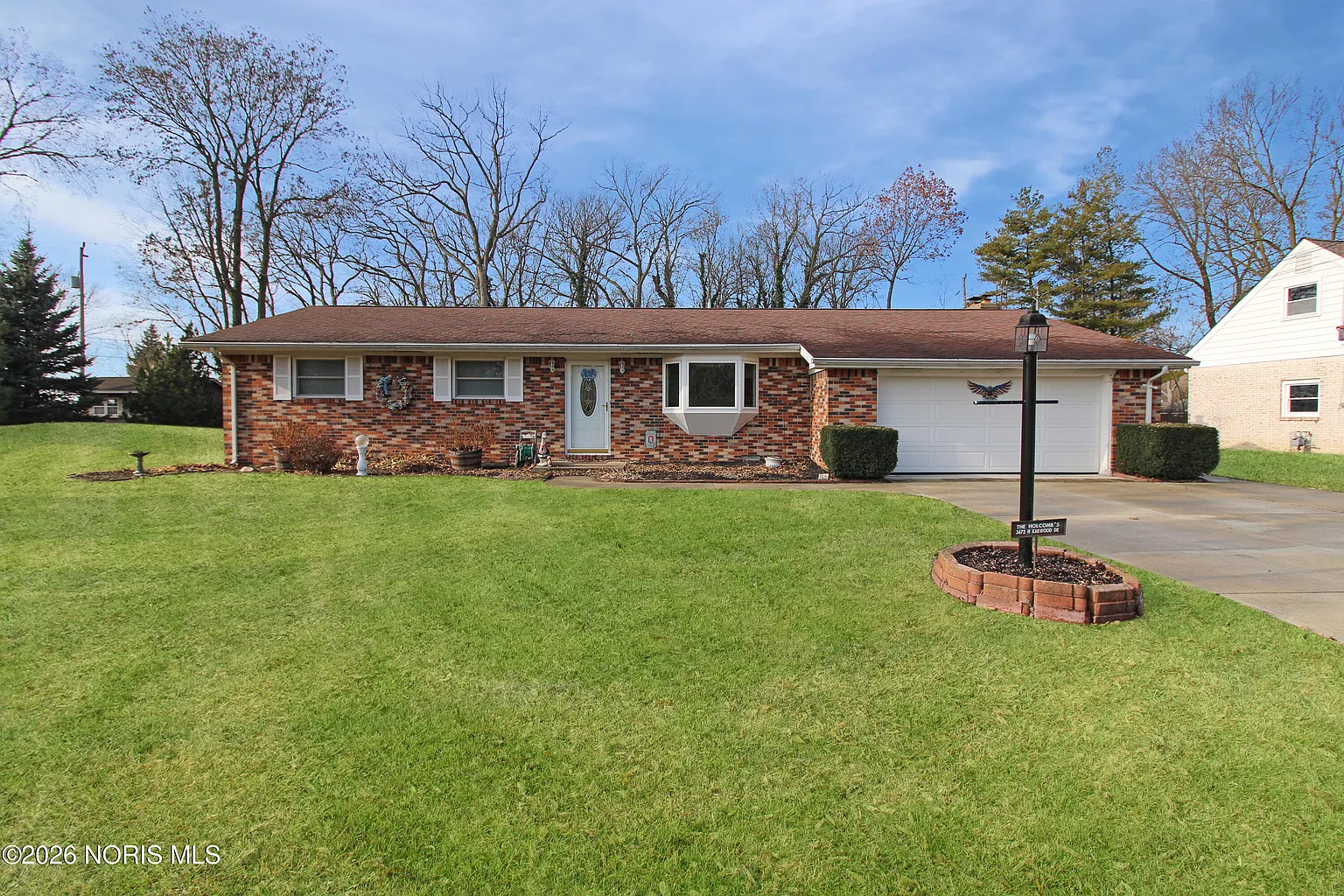 3472 N Karwood Dr photo 1
