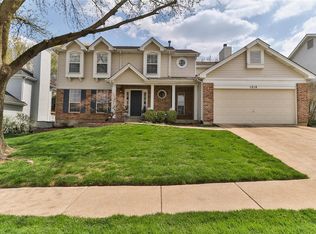 1218 Summerpoint Ln, Fenton, MO 63026
