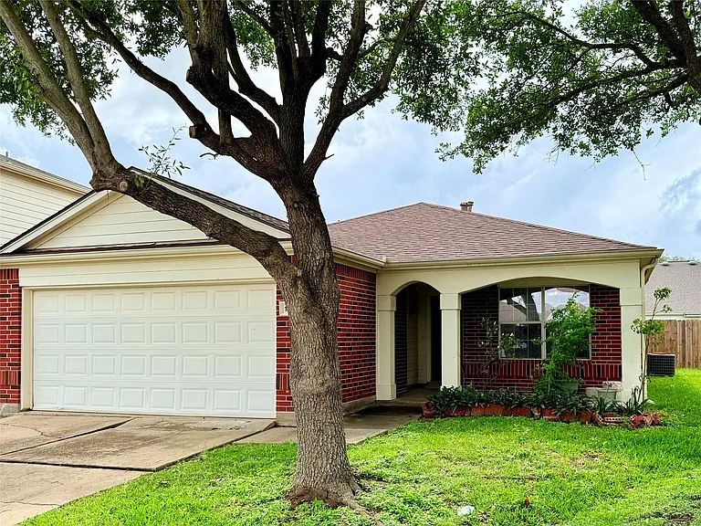 10610 Sugar Place Ct — Photo 3