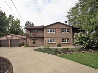 1470 W Comet Rd, Clinton, OH 44216