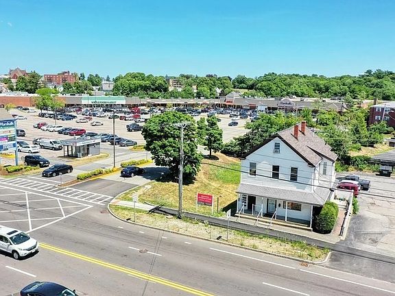 Across from Whole Foods, Starbucks, Pleasant shoppes & South Shore hospital