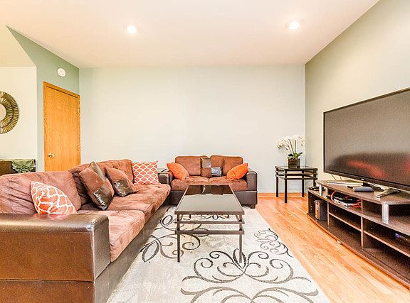 5th image of 10934 Jodan Dr