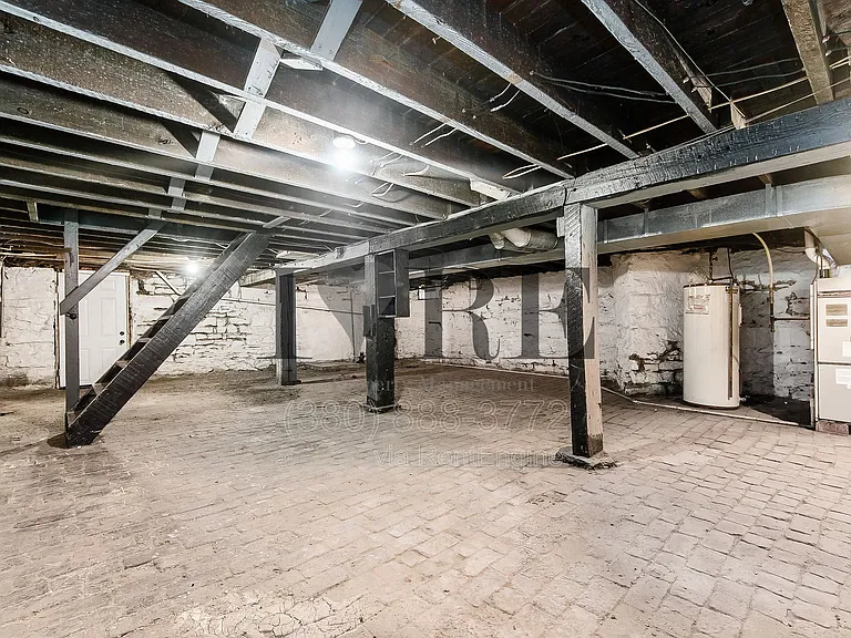 158 Dakota Ave — Photo 31