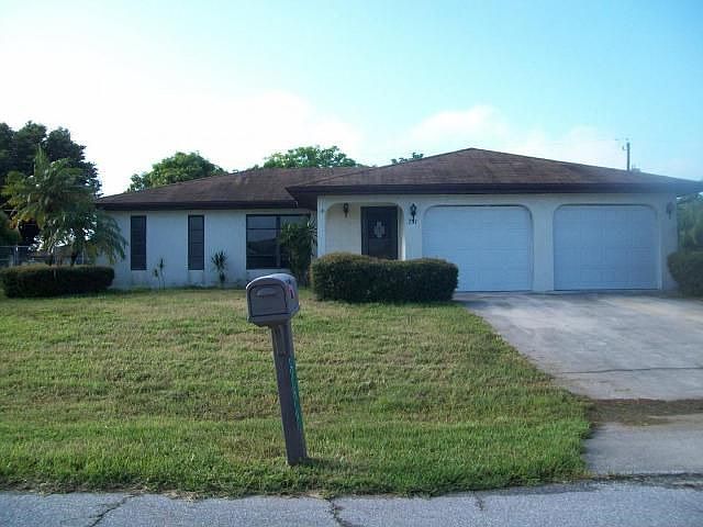 1st image of 751 Dobell Ter NW
