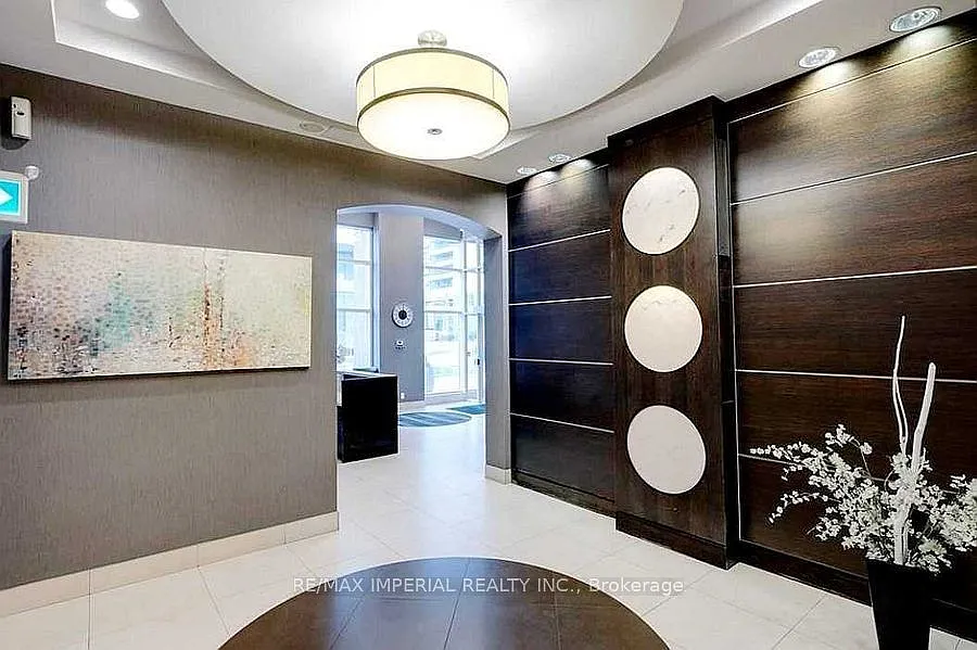 2 bed, $2,250 — Photo 3