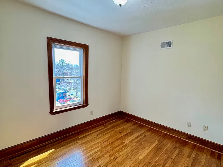 114 Line St #3 — Photo 11