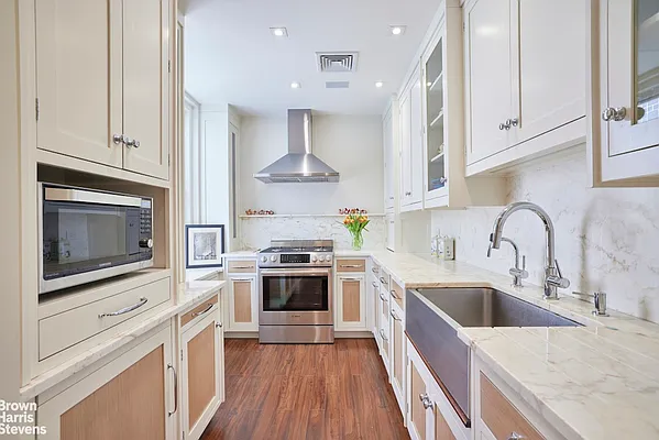 Sold by Brown Harris Stevens | media 4