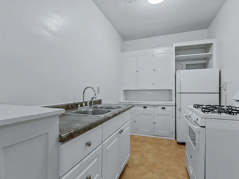 2219 Garfield Ave Apartments | Origen Living — Photo 38