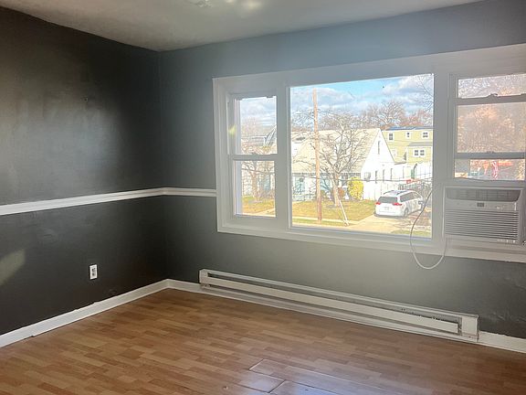 3rd image of 1507 Estelle Ave Floor 2