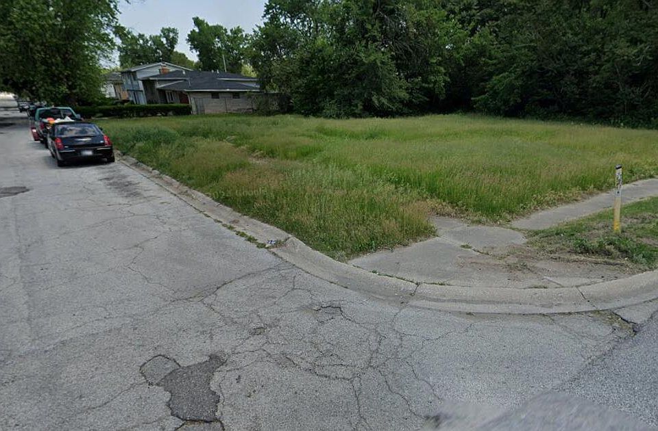 2nd image of 5438 W 15th Ave