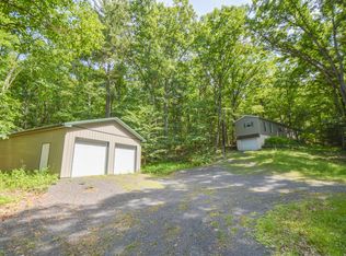 5620 Nuangola Rd, Mountain Top, PA 18707