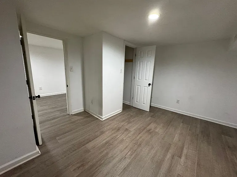 210 N Richland St — Photo 26
