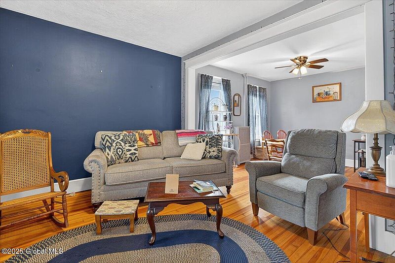 3rd image of 1068 Garner Avenue