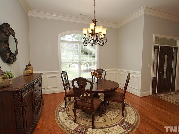 3rd image of 5708 Barham Crossing Dr