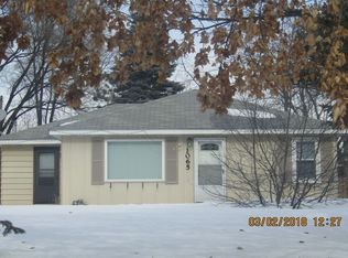 1065 90th Ave NE, Blaine, MN 55434