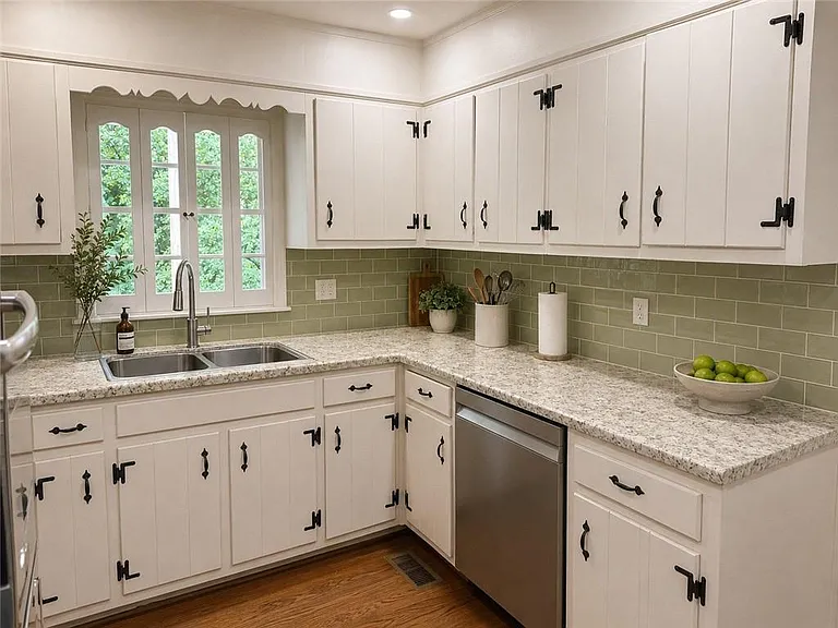505 Forest Hills Dr — Photo 8
