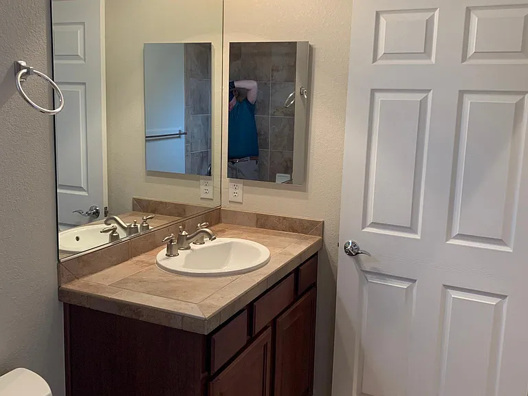 2nd Bathroom