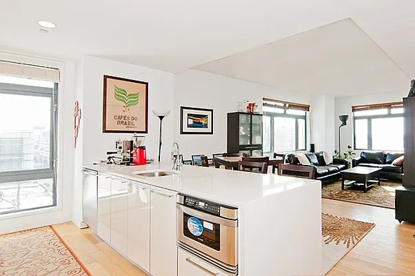 Sold by Nest Seekers International | media 11