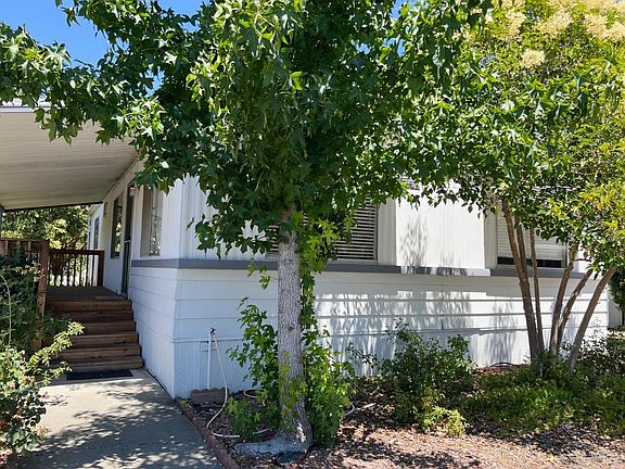 2nd image of 708 Sequoia Drive