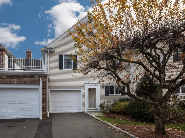 183 South Ave APT 23, New Canaan, CT 06840