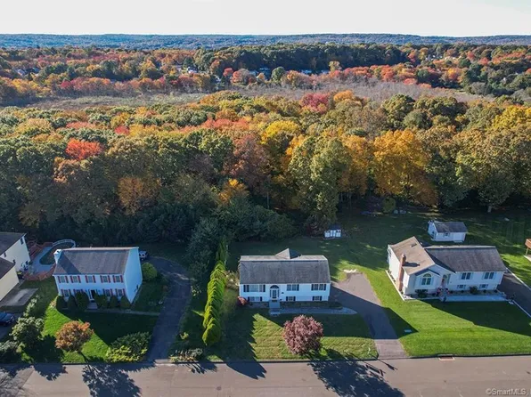 40 Hoinski Way, Ansonia, CT 06401