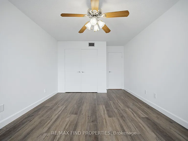 30 Wellington St E #901 — Photo 40