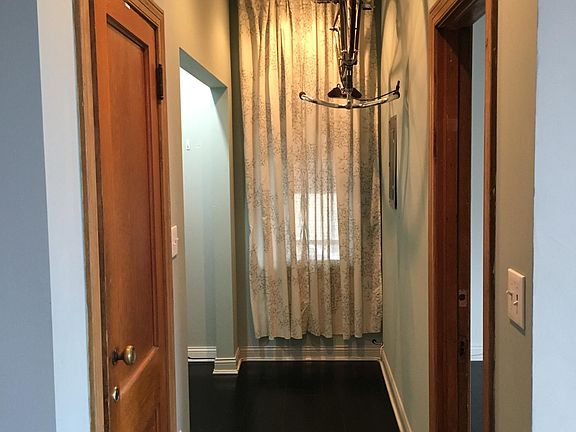 2nd image of 2200 W 23rd St APT 3