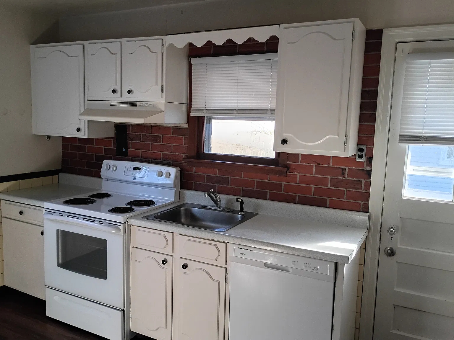 2 bed, 918 sqft, $850 — Photo 4