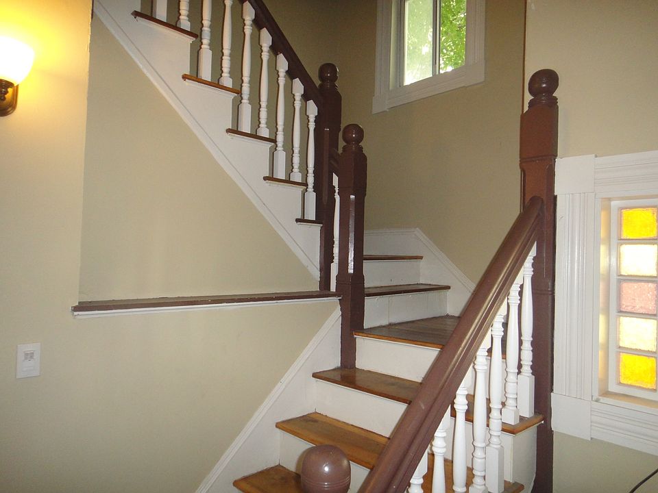 Entry Foyer