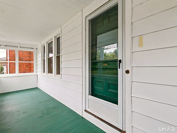 3rd image of 6 Johnson Street
