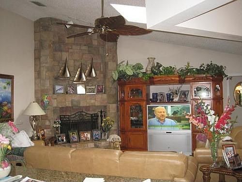 3rd image of 3275 Cobbs Dr
