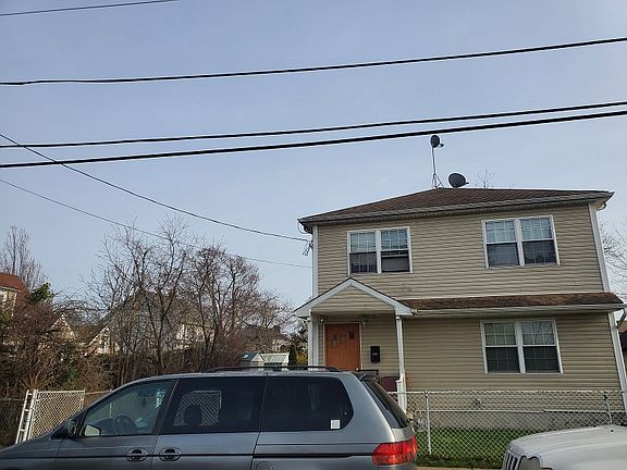 2nd image of 33 Bedford Ave