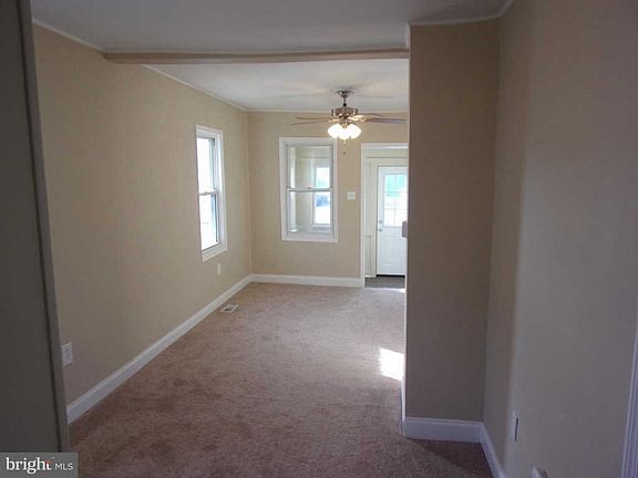 2nd image of 1212 Union Ave