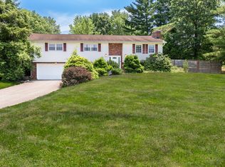 4201 E Cambridge Dr, Bloomington, IN
