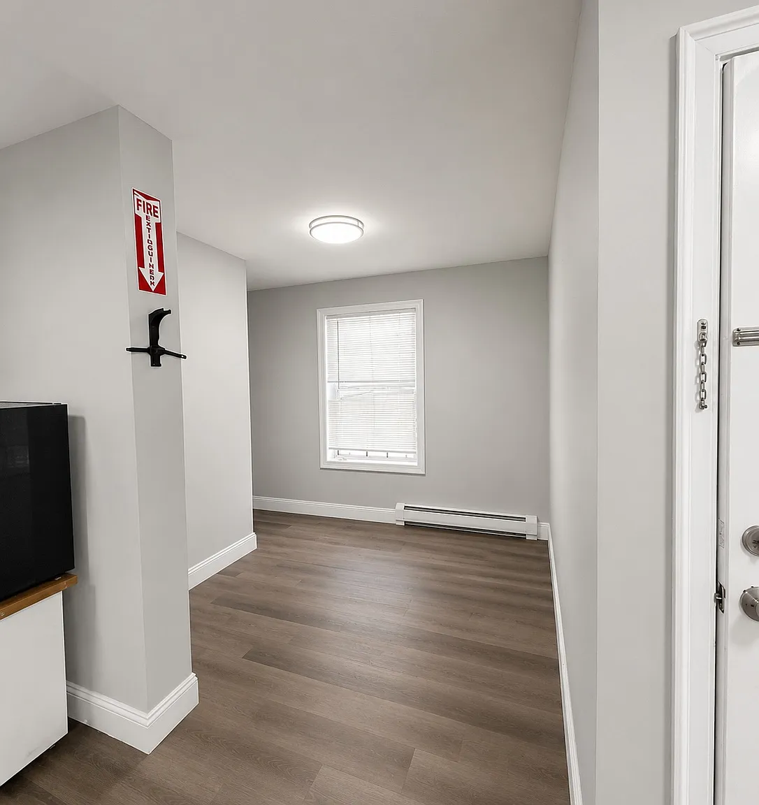 2 bed, $1,922 — Photo 4