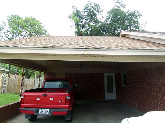 2nd image of 121 Roselawn Dr