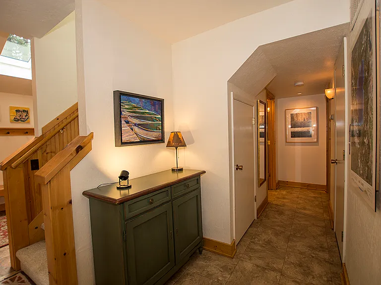 395 Elizabeth Dr — Photo 10