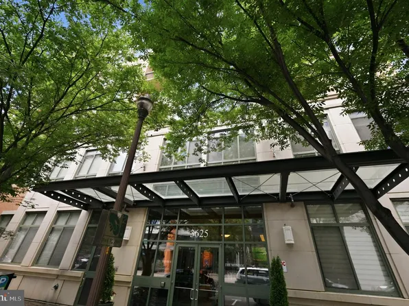 3625 10th St N Unit 103, Arlington, VA 22201