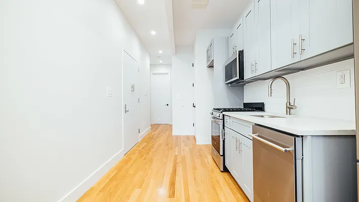 Rented by Nooklyn NYC LLC | media 1