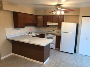 7208 Hazelcrest Dr, Hazelwood, MO 63042